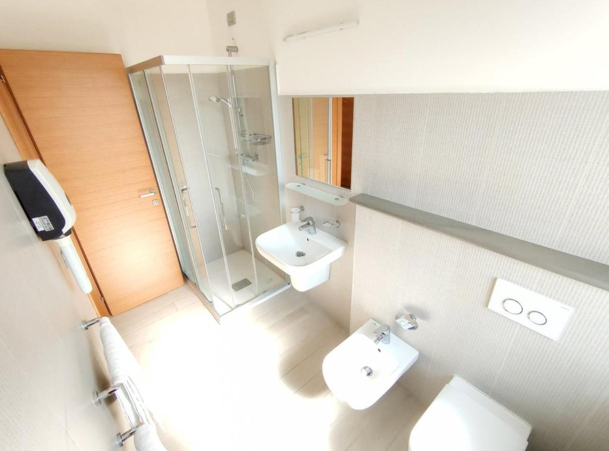 Hotel Capitano Торторето Экстерьер фото